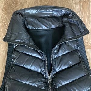 Alo Yoga Puffer Vest